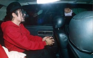 mj-in-car-michael-jackson-10771186-500-311.jpg